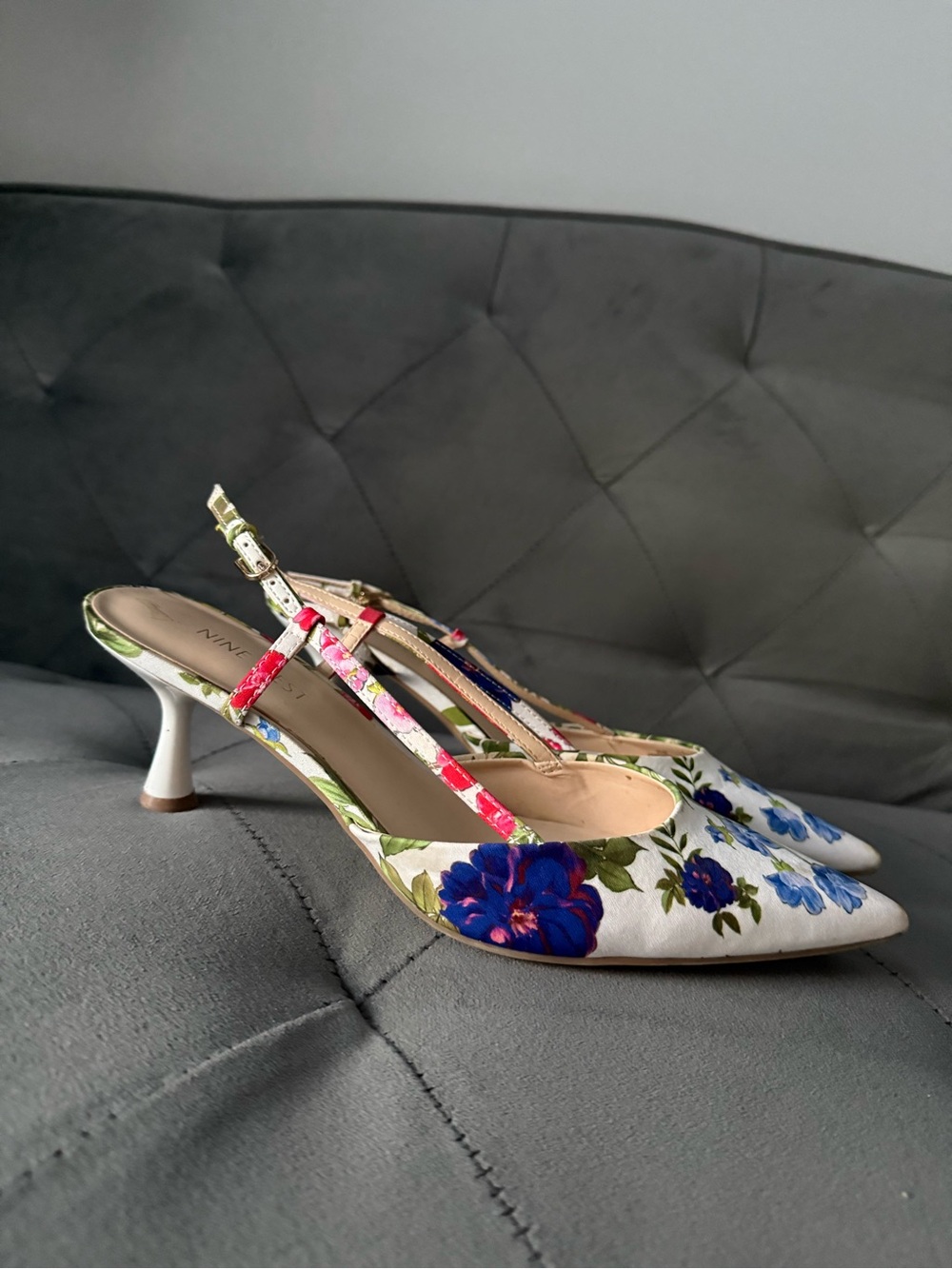 Nine West White Floral Pointed-Toe Slingback Heels